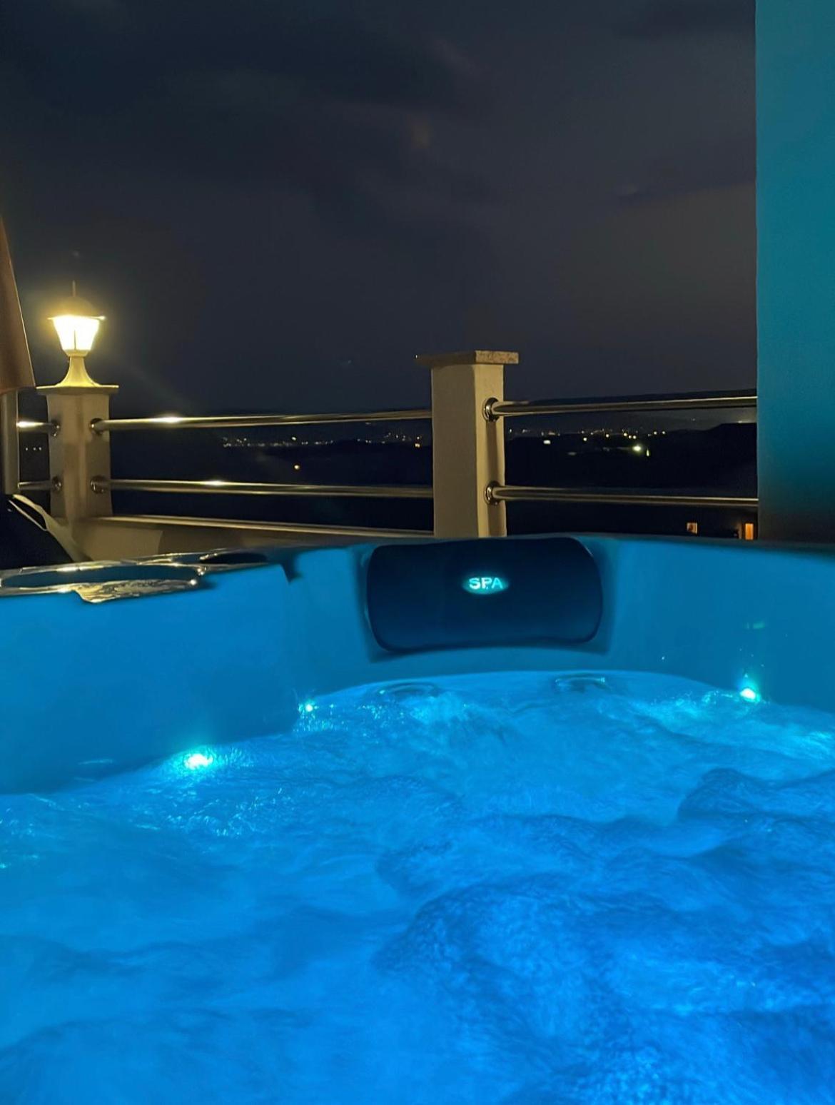Villa Andrijana - Exclusively Yours - Family Getaway With Private Pool Kaštela Zewnętrze zdjęcie